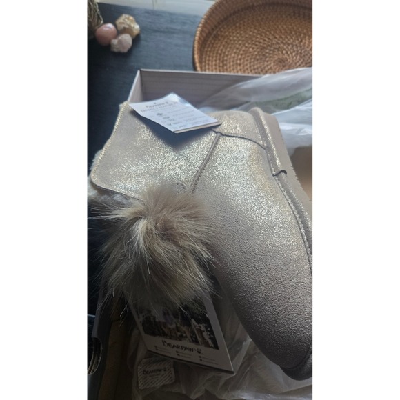 Bearpaw Libby Metallic Suede Pom Pom Boots Women Size 9 - Picture 5 of 9